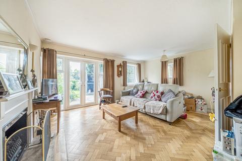 2 bedroom apartment for sale, Brentwood Court, Simplemarsh Road, Addlestone