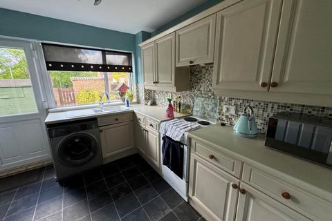 2 bedroom end of terrace house for sale, Sycamore Close, Taunton TA1