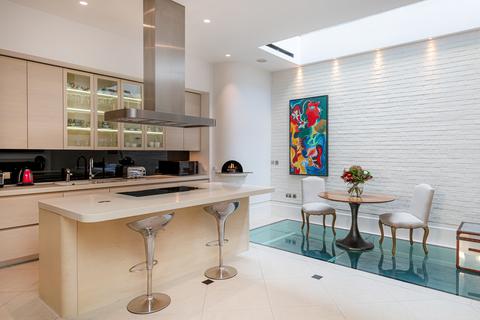 4 bedroom house for sale, Adam's Row, London W1K