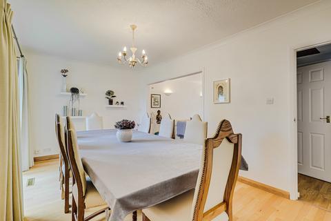 4 bedroom detached house for sale, Mountdale Gardens, Leigh-on-sea, SS9