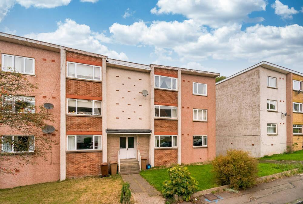 37B Caiystane Gardens, Fairmilehead... 2 bed ground floor flat for sale