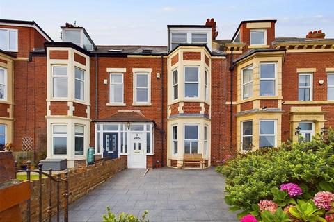 6 bedroom terraced house for sale, Windsor Crescent, Whitley Bay