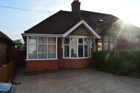 2 bedroom semi-detached bungalow to rent, Knights Lane, Northampton, Northamptonshire, NN2 6QL