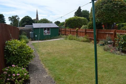 2 bedroom semi-detached bungalow to rent, Knights Lane, Kingsthorpe, Northampton, NN2 6QL