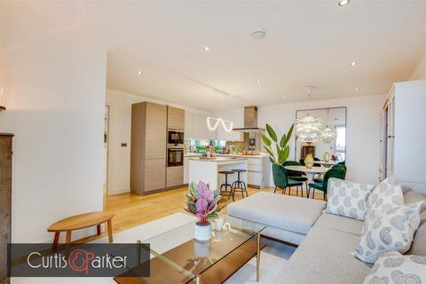 2 bedroom apartment for sale, Glenthorne Road, London. W6