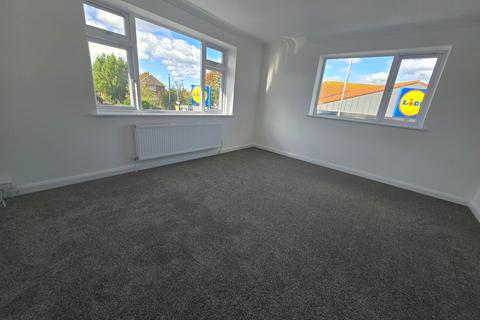 2 bedroom flat to rent, Ninfield Road, Bexhill-on-Sea TN39