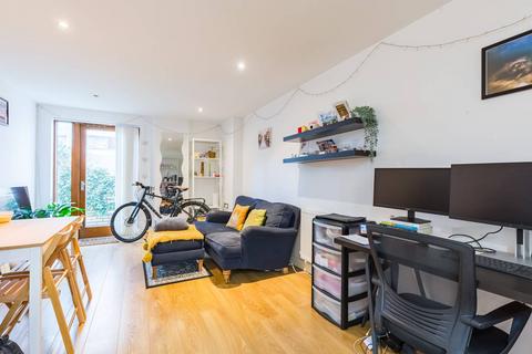 Flat 5, Findlay House, 7 Trevithick Way, London, E3 3GD