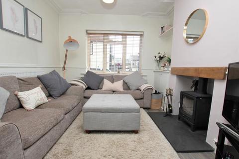 2 bedroom terraced house to rent, Elmdale Road, Bristol BS3