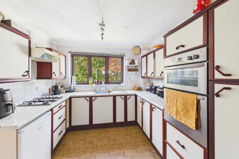 4 bedroom detached house for sale, Campion Close, Warsash, SO31 9DE
