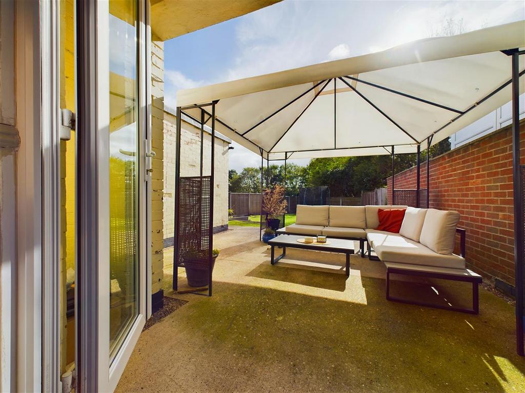 Patio Doors onto Rear Garden