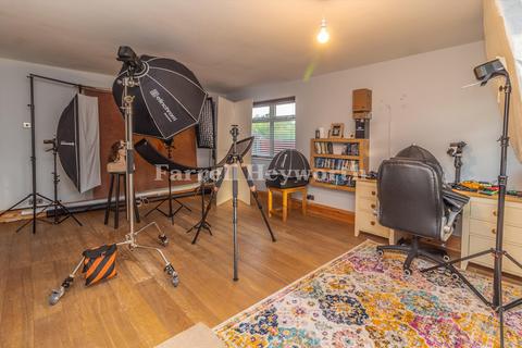 20 Cavendish Drive, Ribbleton, Preston, PR2 6NA
