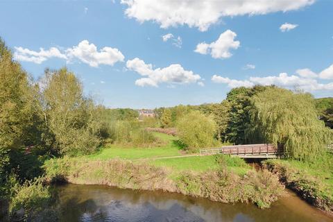 1 bedroom flat for sale, Crown Meadow Court, Stone