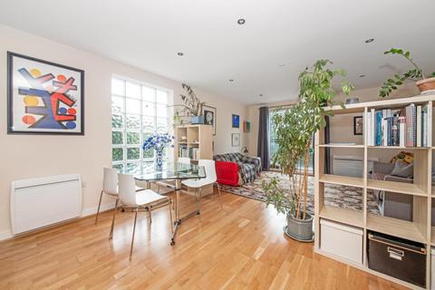 2 bedroom apartment for sale, Milestone Road Crystal Palace, London, SE19