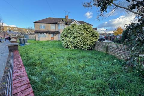 undefined, Manor Avenue, Hounslow, TW4