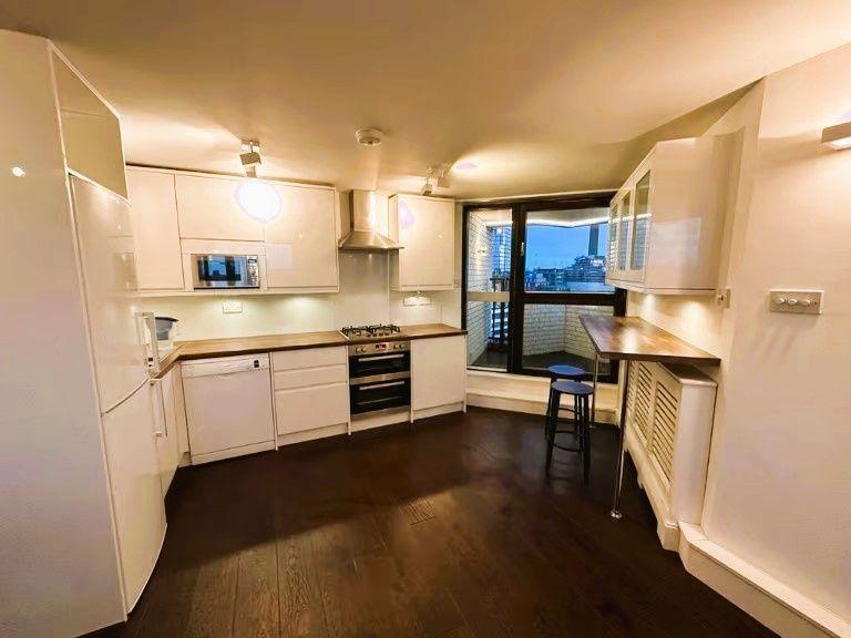 Blantyre Tower, Worlds End Estate... 2 bed flat to rent £2,600 pcm (£