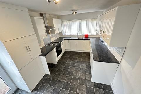 4 bedroom detached house to rent, Dairyground Road , Bramhall, Stockport, Cheshire, SK7