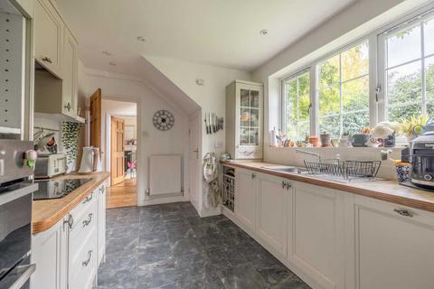 2 The Paddock, Datchet, Slough, SL3 9DL