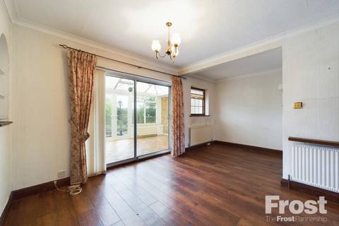 4 bedroom detached house for sale, Riverside Close, Staines-upon-Thames, Surrey, TW18