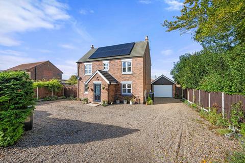 5 bedroom detached house for sale, Main Road, Saltfleetby, Louth, LN11