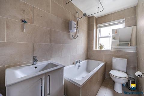 190 Worplesdon Road, Guildford, GU2 9UY