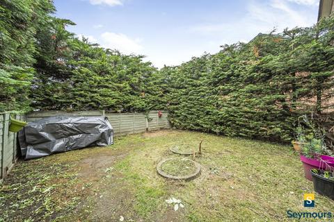 190 Worplesdon Road, Guildford, GU2 9UY