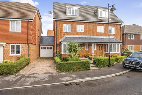 4 bedroom semi-detached house for sale, Mackintosh Drive, Bognor Regis, West Sussex