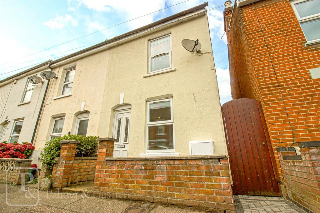Kendall Road, Colchester, Essex, CO1 2 bed end of terrace house to rent £1,200 pcm (£277 pw)