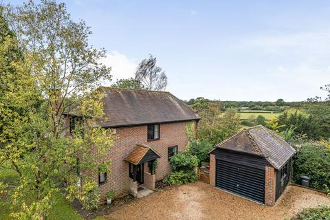 4 bedroom detached house for sale, The Luth, Billingshurst RH14