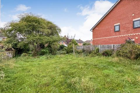 3 bedroom semi-detached house for sale, Barnes Crescent, Wimborne BH21