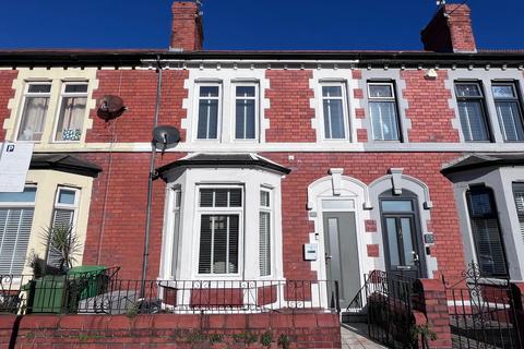 3 bedroom terraced house for sale, Maes-Y-Cwm Street, Barry, CF63