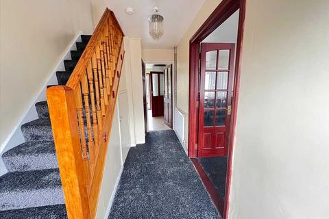 5 bedroom townhouse to rent, Eastbridge  , Town Centre