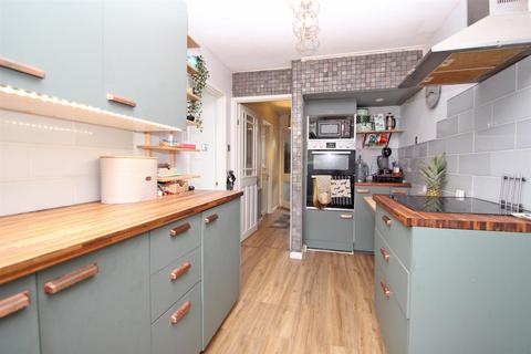 4 bedroom semi-detached house for sale, Church Road, Wootton Bridge, Ryde