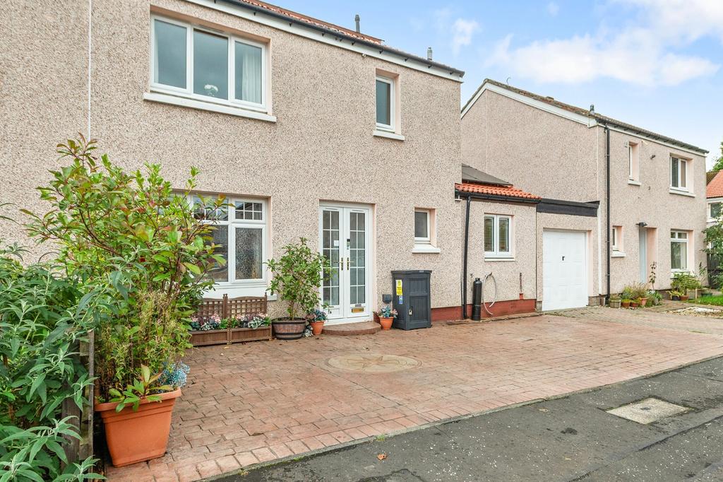Templar Rise, Dedridge, Livingston... 4 bed semidetached house for
