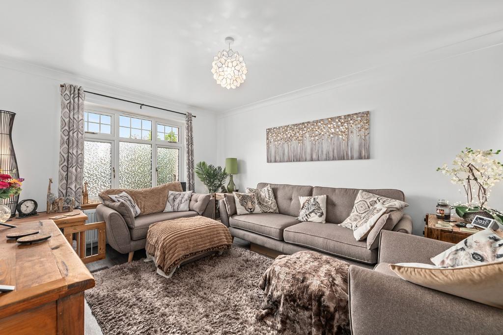 Templar Rise, Dedridge, Livingston... 4 bed semidetached house for