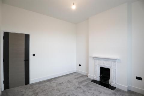 2 bedroom flat for sale, Bexhill Road, St. Leonards-On-Sea