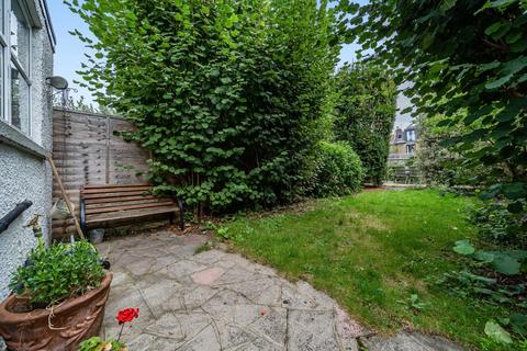 3 bedroom end of terrace house for sale, Bronson Road, Raynes Park