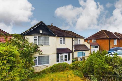 5 bedroom detached house for sale, Hyde Road, South Croydon