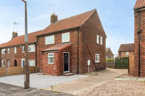 3 bedroom semi-detached house to rent, Danby Road, Kiveton Park S26