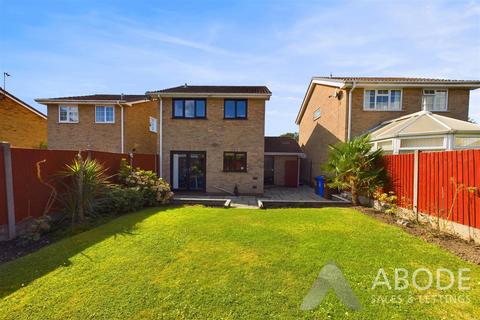 3 bedroom detached house for sale, Stirling Rise, Burton-On-Trent DE13