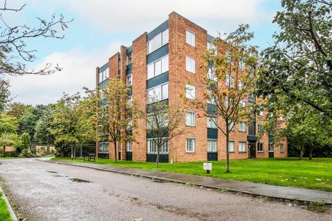 3 bedroom apartment for sale, Westberry Court, Cambridge, CB3