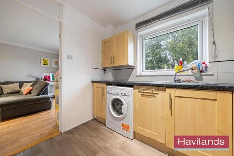 38 Clyfton Close, Broxbourne, EN10 6NX