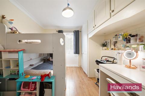 38 Clyfton Close, Broxbourne, EN10 6NX