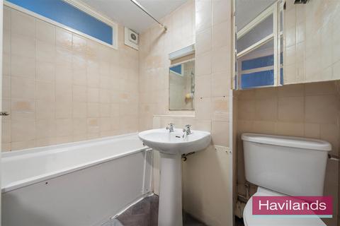 38 Clyfton Close, Broxbourne, EN10 6NX