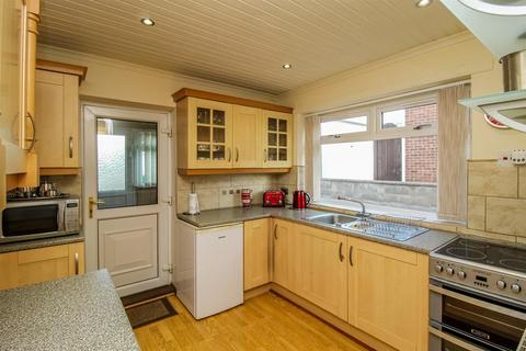 2 bedroom semi-detached bungalow for sale, The Close, Wakefield WF4