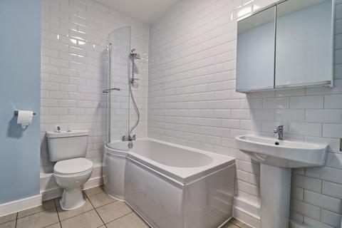 72 Brandon Close, Chafford Hundred, Grays, RM16 6QX