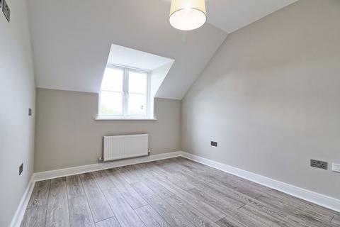 72 Brandon Close, Chafford Hundred, Grays, RM16 6QX