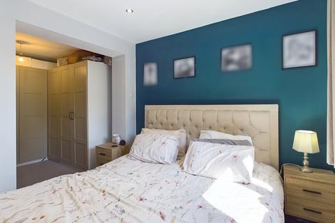 7 Board Close, St Georges, Telford, TF2 9PP