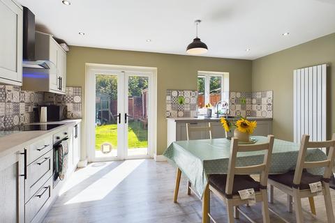 7 Board Close, St Georges, Telford, TF2 9PP