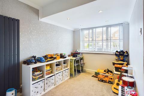 7 Board Close, St Georges, Telford, TF2 9PP