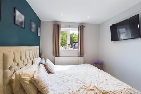 7 Board Close, St Georges, Telford, TF2 9PP